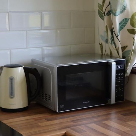 Malthouse Farm Cottage Studio Dilhorne Dış mekan fotoğraf